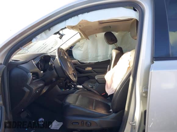 2021 Chevrolet Traverse Premier с VIN 1GNERKKW3MJ168358, выставлен на аукционе IAAI как лот 41860451 с пробегом 75 180 миль миль и . История ставок и продаж доступна на DreamBid. Изображение 5.