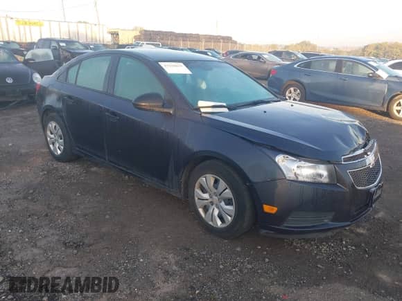 2014 Chevrolet Cruze LS with VIN 1G1PA5SG9E7198443, listed as a IAAI auction lot 43258019 with 129,257 mi miles and . Bid and sale history available at DreamBid. Image 1.