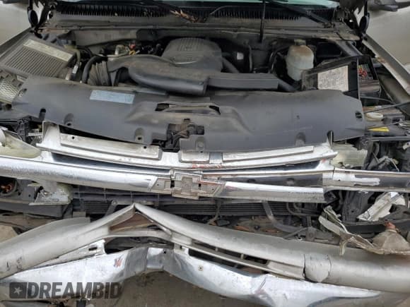 ✅ 2004 Chevrolet Suburban Z71 • VIN: 3GNFK16Z84G112554 • Лот: 79292024. Опубликован ранее на Copart с пробегом Не указан. Бесплатный доступ к архиву аукционных продаж из США и подробный отчёт об истории автомобиля на DreamBid. Изображение 12.