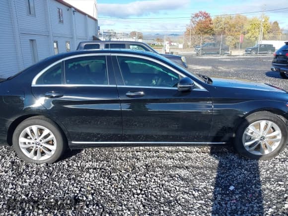✅ 2020 Mercedes-Benz C 300 • VIN: WDDWF8DB4LR556787 • Lot: 43571008. Listed on IAAI with 74,842 mi. Free auction sales archive from the USA and detailed vehicle history report at DreamBid. Image 13.