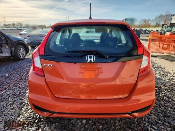 ✅ 2020 Honda Fit LX • VIN: 3HGGK5H43LM710915 • Lot: 92211475. Listed on Copart with 101,570 mi. Free auction sales archive from the USA and detailed vehicle history report at DreamBid. Image 6.