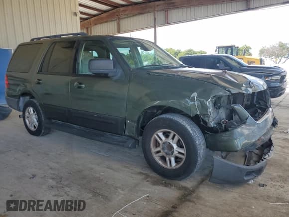 ✅ 2005 Ford Expedition Special Service • VIN: 1FMPU15525LA33760 • Lot: 82301355. Listed on Copart with 201,128 mi. Free auction sales archive from the USA and detailed vehicle history report at DreamBid. Image 4.