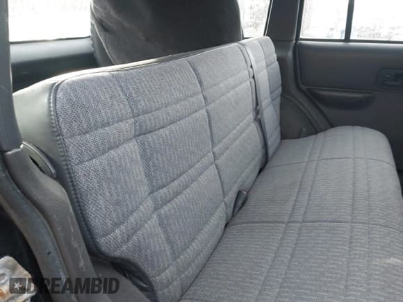 ✅ 1999 Jeep Cherokee Sport • VIN: 1J4FF68S5XL638099 • Lot: 43745870. Wystawiony na IAAI z przebiegiem 132 774 mil. Bezpłatny archiwum sprzedaży aukcyjnych z USA i szczegółowy raport historii pojazdu na DreamBid. Zdjęcie 8.