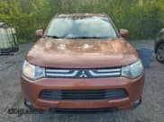 ✅ 2014 Mitsubishi Outlander ES • VIN: JA4AZ2A38EZ602074 • Lot: 69144605. Listed on Copart with 158,865 mi. Free auction sales archive from the USA and detailed vehicle history report at DreamBid. Image 5.