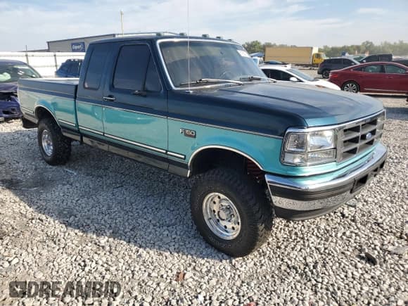 ✅ 1994 Ford F-150 • VIN: 1FTEX14N6RKB05155 • Lot: 81959785. Wystawiony na Copart z przebiegiem 140 336 mil. Bezpłatny archiwum sprzedaży aukcyjnych z USA i szczegółowy raport historii pojazdu na DreamBid. Zdjęcie 4.