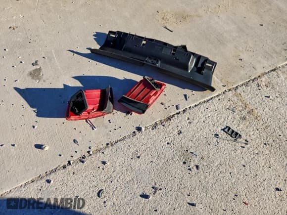 ✅ 2011 Volkswagen Jetta SEL • VIN: 3VWLX7AJ1BM360397 • Lot: 94114605. Listed on Copart with 74,261 mi. Free auction sales archive from the USA and detailed vehicle history report at DreamBid. Image 12.