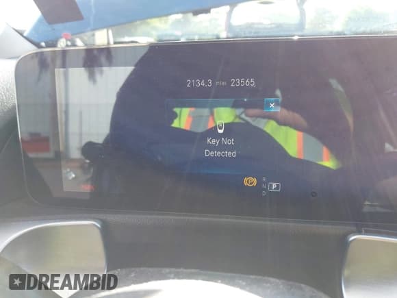 ✅ 2022 Mercedes-Benz GLB 250 • VIN: W1N4M4GB3NW187090 • Lot: 43105116. Listed on IAAI with 23,556 mi. Free auction sales archive from the USA and detailed vehicle history report at DreamBid. Image 7.