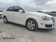 ✅ 2008 Volkswagen Jetta SE • VIN: 3VWRM71K08M108404 • Lot: 47750155. Listed on Copart with 125,031 mi. Free auction sales archive from the USA and detailed vehicle history report at DreamBid. Image 4.