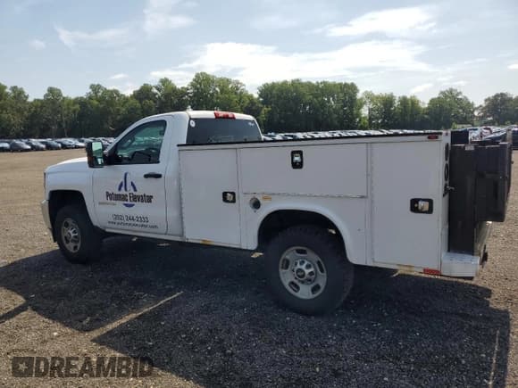 ✅ 2015 Chevrolet Silverado 2500HD Work Truck • VIN: 1GB0CUEG5FZ505111 • Lot: 64945525. Wystawiony na Copart z przebiegiem 253 037 mil. Bezpłatny archiwum sprzedaży aukcyjnych z USA i szczegółowy raport historii pojazdu na DreamBid. Zdjęcie 2.