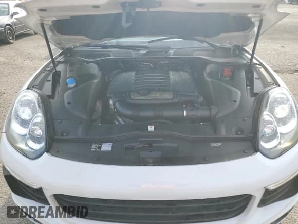 ✅ 2016 Porsche Cayenne • VIN: WP1AA2A29GLA06500 • Lot: 80151315. Wystawiony na Copart z przebiegiem 154 611 mil. Bezpłatny archiwum sprzedaży aukcyjnych z USA i szczegółowy raport historii pojazdu na DreamBid. Zdjęcie 12.