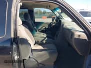 ✅ 2005 Chevrolet Silverado 1500 Z71 • VIN: 1GCEK19B05E312100 • Lot: 43451617. Listed on IAAI with 176,385 mi. Free auction sales archive from the USA and detailed vehicle history report at DreamBid. Image 5.