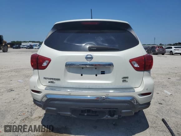 ✅ 2017 Nissan Pathfinder S • VIN: 5N1DR2MMXHC634339 • Лот: 70198425. Опубликован ранее на Copart с пробегом 130 802 миль. Бесплатный доступ к архиву аукционных продаж из США и подробный отчёт об истории автомобиля на DreamBid. Изображение 6.