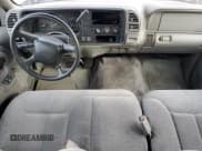 ✅ 1999 Chevrolet Suburban • VIN: 1GNFK16RXXJ442649 • Lot: 76310564. Wystawiony na Copart z przebiegiem 194 531 mil. Bezpłatny archiwum sprzedaży aukcyjnych z USA i szczegółowy raport historii pojazdu na DreamBid. Zdjęcie 8.