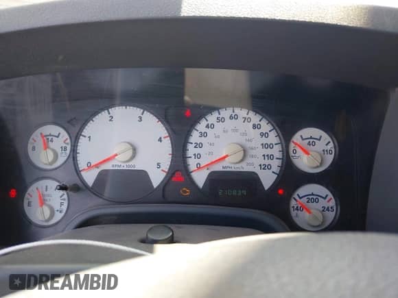 2006 Dodge 3500 SLT z VIN 3D7LX39C16G201259, wystawiony jako IAAI lot #42363134 z przebiegiem 210 839 mil mil oraz . Historia ofert i sprzedaży dostępna na DreamBid. Obrazek 7.