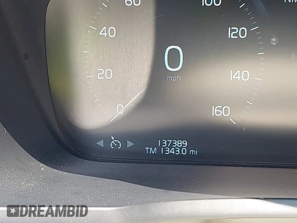 ✅ 2016 Volvo XC90 T5 Momentum • VIN: YV4102XK6G1061054 • Лот: 42429694. Опубликован ранее на IAAI с пробегом 137 389 миль. Бесплатный доступ к архиву аукционных продаж из США и подробный отчёт об истории автомобиля на DreamBid. Изображение 15.