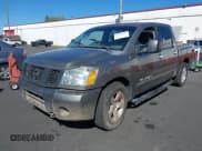 ✅ 2006 Nissan Titan SE • VIN: 1N6BA07A56N553871 • Лот: 43243637. Опубликован ранее на IAAI с пробегом 200 372 миль. Бесплатный доступ к архиву аукционных продаж из США и подробный отчёт об истории автомобиля на DreamBid. Изображение 2.