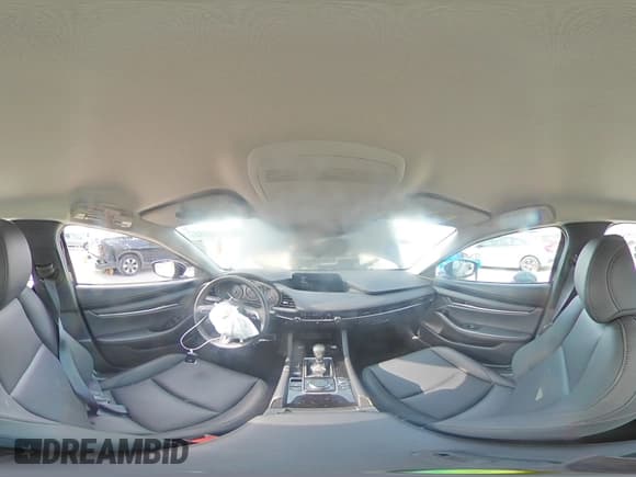 ✅ 2025 Mazda 3 S Select Sport • VIN: 3MZBPABM1SM473686 • Lot: 82748045. Wystawiony na Copart z przebiegiem 6 785 mil. Bezpłatny archiwum sprzedaży aukcyjnych z USA i szczegółowy raport historii pojazdu na DreamBid. Zdjęcie 14.