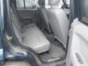 ✅ 2005 Jeep Liberty Limited • VIN: 1J4GK58K75W651930 • Lot: 41879451. Listed on IAAI with 283,206 mi. Free auction sales archive from the USA and detailed vehicle history report at DreamBid. Image 8.