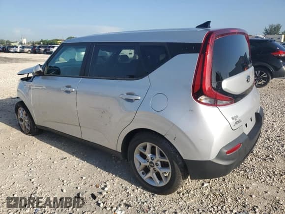 ✅ 2020 Kia Soul S • VIN: KNDJ23AU3L7014262 • Lot: 69994395. Listed on Copart with 105,986 mi. Free auction sales archive from the USA and detailed vehicle history report at DreamBid. Image 2.