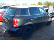 ✅ 2015 MINI Countryman • VIN: WMWZB3C59FWR44862 • Lot: 41199254. Listed on IAAI with 94,074 mi. Free auction sales archive from the USA and detailed vehicle history report at DreamBid. Image 4.