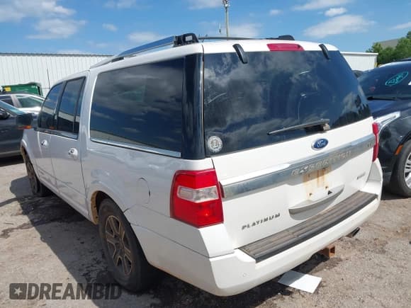 ✅ 2015 Ford Expedition Max Platinum • VIN: 1FMJK1MTXFEF30329 • Lot: 42410300. Wystawiony na IAAI z przebiegiem 184 119 mil. Bezpłatny archiwum sprzedaży aukcyjnych z USA i szczegółowy raport historii pojazdu na DreamBid. Zdjęcie 3.