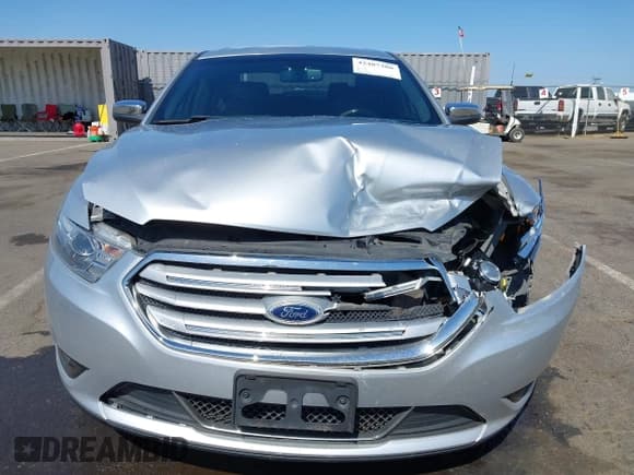 ✅ 2013 Ford Taurus Limited • VIN: 1FAHP2F82DG122868 • Lot: 42487386. Wystawiony na IAAI z przebiegiem 149 033 mil. Bezpłatny archiwum sprzedaży aukcyjnych z USA i szczegółowy raport historii pojazdu na DreamBid. Zdjęcie 12.