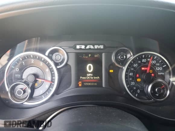 2019 Ram 1500 Big Horn с VIN 1C6SRFFT7KN555706, выставлен на аукционе Copart как лот 70169395 с пробегом 105 043 миль миль и Списание • Salvage title. История ставок и продаж доступна на DreamBid. Изображение 9.