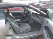 ✅ 2009 Ford Mustang • VIN: 1ZVHT84N095114611 • Lot: 43427616. Listed on IAAI with 81,282 mi. Free auction sales archive from the USA and detailed vehicle history report at DreamBid. Image 5.