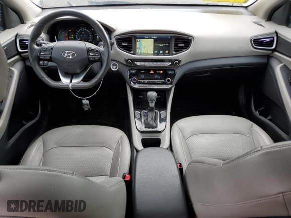 ✅ 2018 Hyundai Ioniq Limited • VIN: KMHC05LC2JU071805 • Lot: 45046485. Wystawiony na Copart z przebiegiem 51 710 mil. Bezpłatny archiwum sprzedaży aukcyjnych z USA i szczegółowy raport historii pojazdu na DreamBid. Zdjęcie 8.