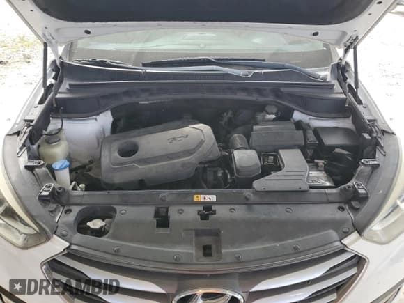 ✅ 2018 Hyundai Santa Fe 2.4L • VIN: 5XYZU3LBXJG534368 • Lot: 92224595. Wystawiony na Copart z przebiegiem 84 290 mil. Bezpłatny archiwum sprzedaży aukcyjnych z USA i szczegółowy raport historii pojazdu na DreamBid. Zdjęcie 12.