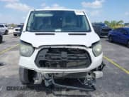 ✅ 2017 Ford Transit • VIN: 1FTYE1ZM1HKA40054 • Lot: 42844855. Wystawiony na IAAI z przebiegiem Nie podano. Bezpłatny archiwum sprzedaży aukcyjnych z USA i szczegółowy raport historii pojazdu na DreamBid. Zdjęcie 13.