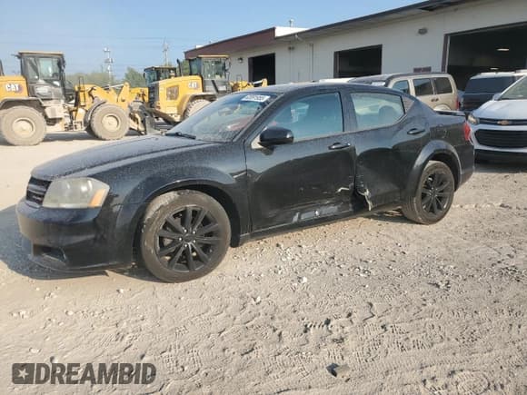 ✅ 2014 Dodge Avenger SXT • VIN: 1C3CDZCG5EN177527 • Lot: 62091955. Listed on Copart with 132,690 mi. Free auction sales archive from the USA and detailed vehicle history report at DreamBid. Image 1.