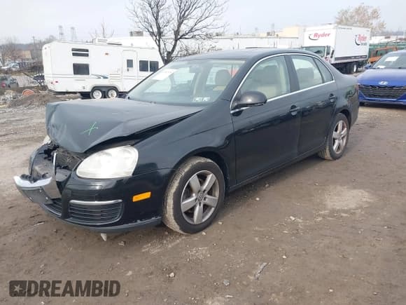 ✅ 2009 Volkswagen Jetta SE • VIN: 3VWRZ71K79M059091 • Lot: 43767375. Listed on IAAI with 92,582 mi. Free auction sales archive from the USA and detailed vehicle history report at DreamBid. Image 17.