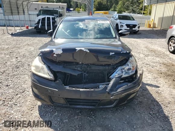 ✅ 2011 Hyundai Genesis • VIN: KMHGC4DFXBU140253 • Лот: 84727875. Опубликован ранее на Copart с пробегом 131 887 миль. Бесплатный доступ к архиву аукционных продаж из США и подробный отчёт об истории автомобиля на DreamBid. Изображение 5.
