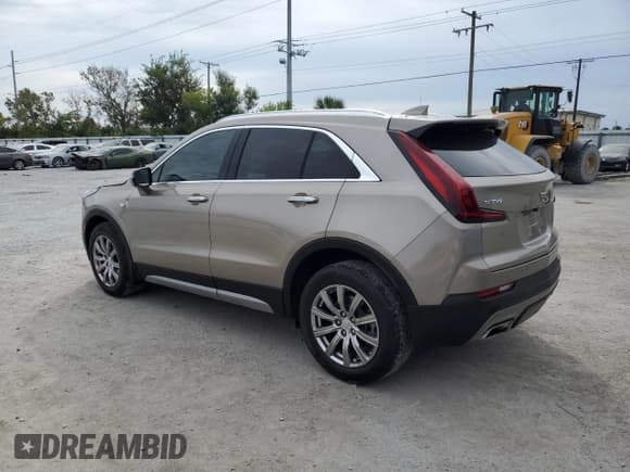 ✅ 2022 Cadillac XT4 FWD Premium Luxury • VIN: 1GYFZCR44NF160985 • Lot: 91731295. Listed on Copart with 36,638 mi. Free auction sales archive from the USA and detailed vehicle history report at DreamBid. Image 2.