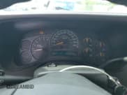 ✅ 2005 Chevrolet Silverado 1500 Z71 • VIN: 2GCEK13T151313520 • Лот: 63451964. Опубликован ранее на Copart с пробегом 302 035 миль. Бесплатный доступ к архиву аукционных продаж из США и подробный отчёт об истории автомобиля на DreamBid. Изображение 9.