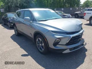 ✅ 2025 Chevrolet Blazer LT • VIN: 3GNKBHR44SS191853 • Lot: 42614428. Wystawiony na IAAI z przebiegiem 8 703 mil. Bezpłatny archiwum sprzedaży aukcyjnych z USA i szczegółowy raport historii pojazdu na DreamBid. Zdjęcie 1.