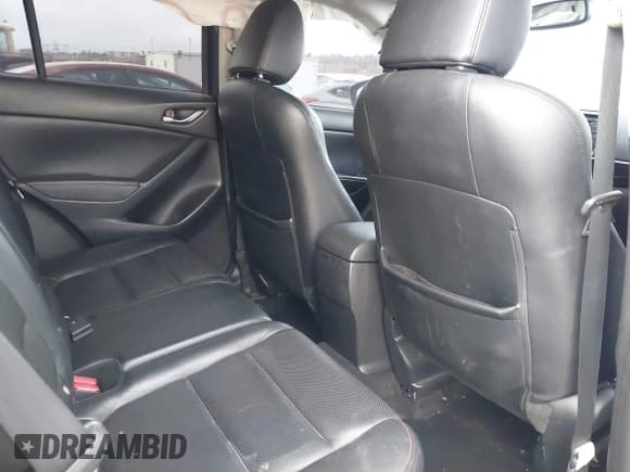 ✅ 2013 Mazda CX-5 Grand Touring • VIN: JM3KE4DE6D0100365 • Lot: 43710895. Wystawiony na IAAI z przebiegiem 215 619 mil. Bezpłatny archiwum sprzedaży aukcyjnych z USA i szczegółowy raport historii pojazdu na DreamBid. Zdjęcie 8.