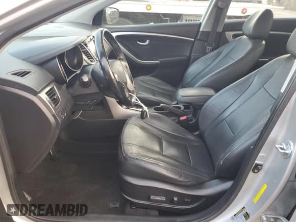 ✅ 2014 Hyundai Elantra • VIN: KMHD35LH4EU165648 • Лот: 92886495. Опубликован ранее на Copart с пробегом 130 522 миль. Бесплатный доступ к архиву аукционных продаж из США и подробный отчёт об истории автомобиля на DreamBid. Изображение 7.