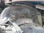 ✅ 2003 Chevrolet Silverado 2500HD LT • VIN: 1GCHK291X3E323578 • Lot: 90325455. Wystawiony na Copart z przebiegiem Nie podano. Bezpłatny archiwum sprzedaży aukcyjnych z USA i szczegółowy raport historii pojazdu na DreamBid. Zdjęcie 9.