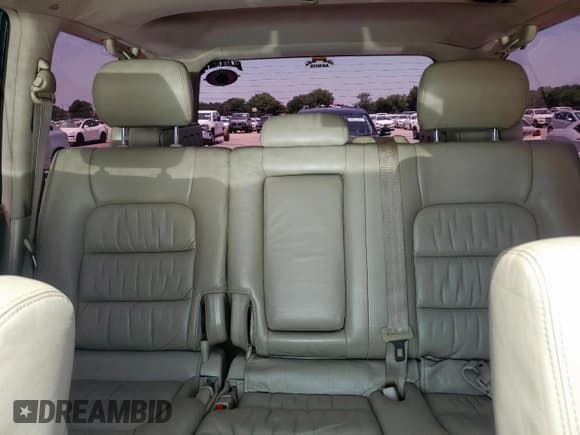 ✅ 2004 Lexus LX 470 • VIN: JTJHT00W143537038 • Lot: 65534355. Listed on Copart with 214,894 mi. Free auction sales archive from the USA and detailed vehicle history report at DreamBid. Image 10.