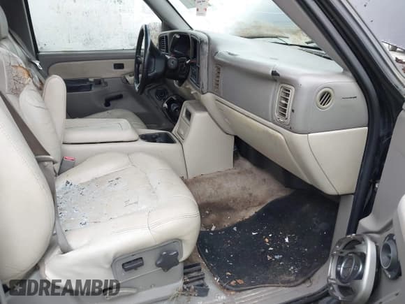 ✅ 2002 Chevrolet Suburban LS • VIN: 3GNEC16Z72G304778 • Лот: 42165459. Опубликован ранее на IAAI с пробегом 257 422 миль. Бесплатный доступ к архиву аукционных продаж из США и подробный отчёт об истории автомобиля на DreamBid. Изображение 5.