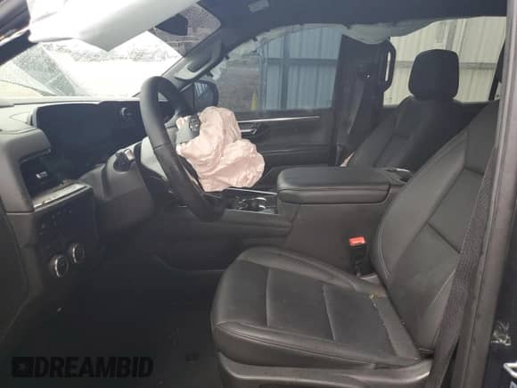 2025 Chevrolet Tahoe Z71 z VIN 1GNS6PRD5SR266643, wystawiony jako Copart lot #90061725 z przebiegiem Nie podano mil oraz Czysty tytuł • Clean title. Historia ofert i sprzedaży dostępna na DreamBid. Obrazek 7.