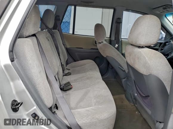 ✅ 2005 Hyundai Santa Fe GLS • VIN: KM8SC73D75U881430 • Lot: 95845235. Wystawiony na Copart z przebiegiem 177 516 mil. Bezpłatny archiwum sprzedaży aukcyjnych z USA i szczegółowy raport historii pojazdu na DreamBid. Zdjęcie 11.