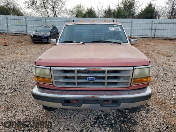 ✅ 1994 Ford F-250 • VIN: 1FTHX25K3RKA15517 • Lot: 94736605. Listed on Copart with 194,382 mi. Free auction sales archive from the USA and detailed vehicle history report at DreamBid. Image 5.