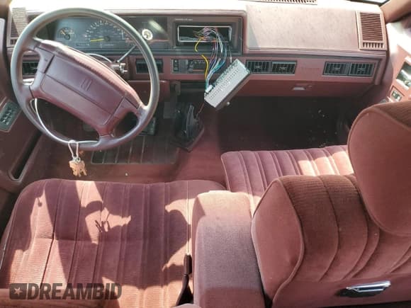 ✅ 1993 Oldsmobile Cutlass Ciera S • VIN: 1G3AG55N2P6426314 • Lot: 66224635. Wystawiony na Copart z przebiegiem 153 205 mil. Bezpłatny archiwum sprzedaży aukcyjnych z USA i szczegółowy raport historii pojazdu na DreamBid. Zdjęcie 8.