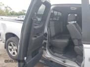 ✅ 2006 Nissan Titan SE • VIN: 1N6AA06A56N538963 • Lot: 43420772. Wystawiony na IAAI z przebiegiem 208 219 mil. Bezpłatny archiwum sprzedaży aukcyjnych z USA i szczegółowy raport historii pojazdu na DreamBid. Zdjęcie 8.