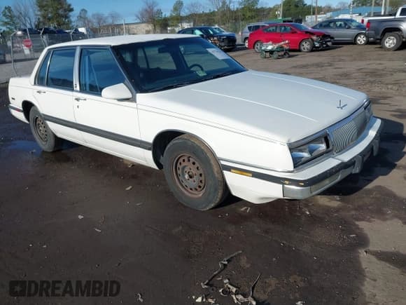 ✅ 1990 Buick LeSabre • VIN: 1G4HR54C8LH407074 • Lot: 41734346. Wystawiony na IAAI z przebiegiem 203 115 mil. Bezpłatny archiwum sprzedaży aukcyjnych z USA i szczegółowy raport historii pojazdu na DreamBid. Zdjęcie 1.