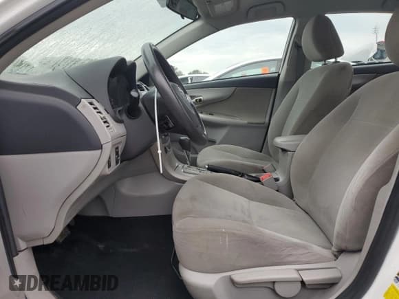 ✅ 2013 Toyota Corolla S • VIN: 2T1BU4EEXDC088947 • Lot: 83837265. Listed on Copart with 79,828 mi. Free auction sales archive from the USA and detailed vehicle history report at DreamBid. Image 7.