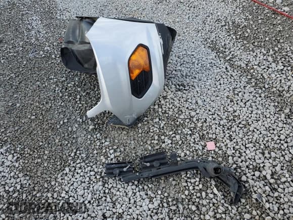 ✅ 2017 Ford Escape S • VIN: 1FMCU0F77HUE01261 • Lot: 53249535. Wystawiony na Copart z przebiegiem 116 493 mil. Bezpłatny archiwum sprzedaży aukcyjnych z USA i szczegółowy raport historii pojazdu na DreamBid. Zdjęcie 13.